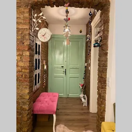 Central Location Taksim And Galata 5 Minutes Istanbul