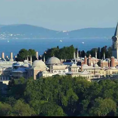 Central Location Taksim And Galata 5 Minutes דירה איסטמבול