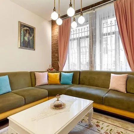 Апартаменты Central Location Taksim And Galata 5 Minutes *